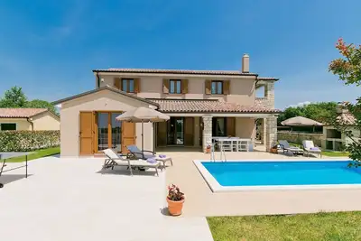 Image de Maison de vacances privée avec climatisation, piscine privée, Wifi, Tv, terrasse, vue panoramique
