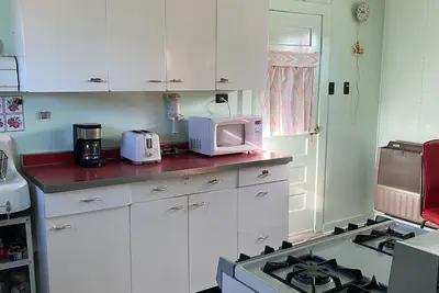 Image de Remontez le temps dans les sentiers de randonnée de 328 W Chestnut et les animaux de compagnie