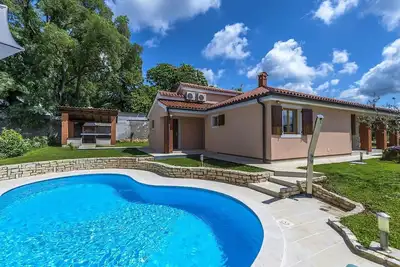 Image de Maison de vacances privée avec Wifi, piscine privée, climatisation, Tv, terrasse, animaux admis