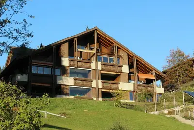 Agréable appartement pour 4 personnes avec Wifi, Tv, balcon et vue panoramique
