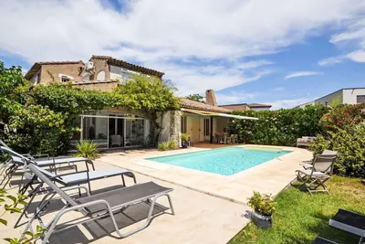 Image de Merveilleuse maison de vacances privée avec piscine privée, Wifi, climatisation, Tv et terrasse