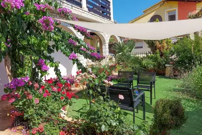 Image de Joli appartement pour 4 personnes avec Wifi, climatisation, Tv, terrasse, animaux admis et parking