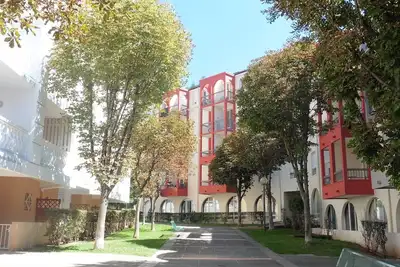 Studio rénové avec balcon à 650m des Thermes - Lamalou, proche centre-ville et nature