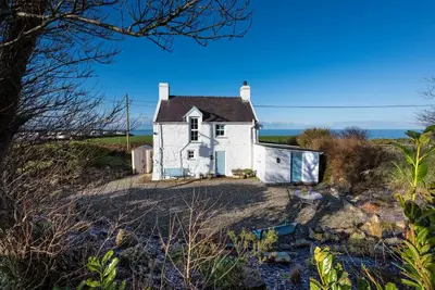 Image de Bwthyn Nefyn - Deux Chambres Maison, Couchages 4
