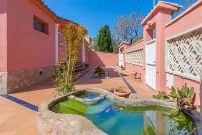 Maison de vacances privée avec Wifi, piscine privée, climatisation, Tv, patio, parking