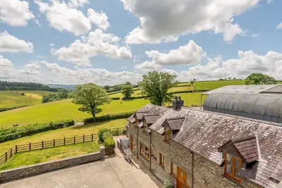 Image de Beudy Bach - Deux Chambres Maison, Couchages 6