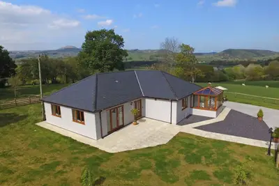 Image de Bwthyn Bryn yr Aber - Deux Chambres Maison, Couchages 4