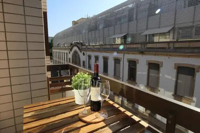 Image de Appartement cosmopolite avec balcon et parking privé