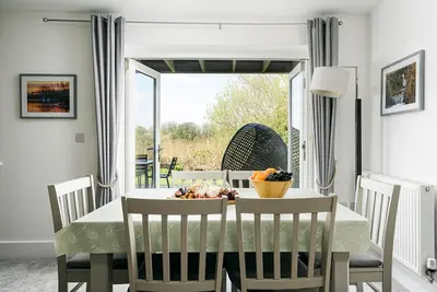 Image de Damselfly (Hm105), apartment at Lower Mill Estate