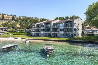 Image de Sandy Shores at Spader Bay - Bord de l'eau # 41 - Marches de la piscine et du lac Chelan