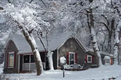 Image de Maison Victorienne Ferme, confidentialité, bain à remous, une connexion Wi-Fi, 5 min à Durango