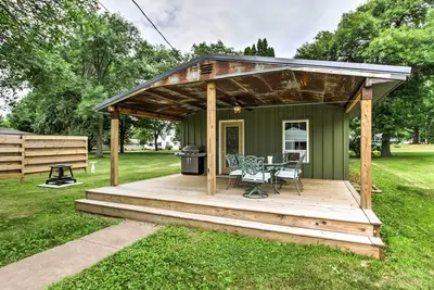 Image de Lake Pepin Cottage w / Patio - 6 pâtés de maisons de Marina!