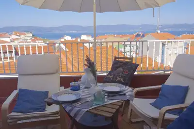 Duplex central et spacieux. Terrasse et vue mer. acasadasmouras. blogspot com<br>