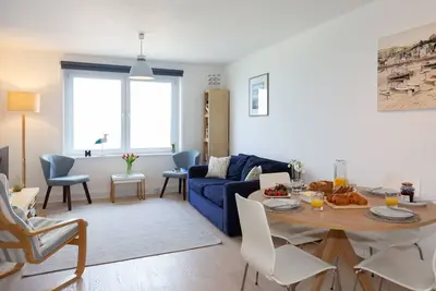 Image de 35 Carrack Widden, St Ives - 4 personnes - Vues sur le parking de la plage de Porthminster