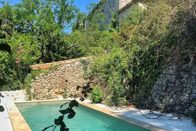 Image de Chambre de charme avec jardin et piscine à 15 minutes d'Uzès