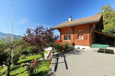 Image de Belle maison de vacances privée pour 8 personnes avec Wifi, Tv, terrasse et parking