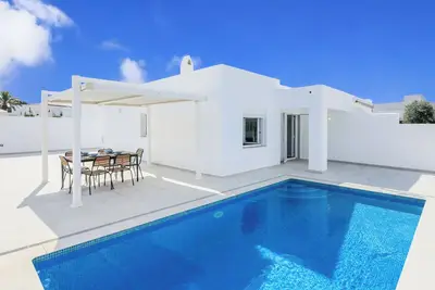 Image de Maison de vacances \"Villa Izarenar\" avec piscine privée