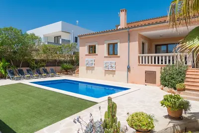 Image de Maison de ville avec piscine et jardin 'Casa Can Fiol'