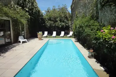 Image de Gîte  charme en pierre, piscine chauffée, jardin clos, 8 personnes