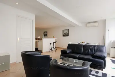 Image de Buttura 2-0314-3 chambres, 3 salles-de-bains à 2 pas du Palais