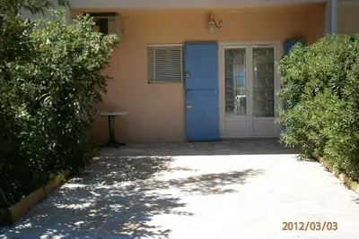 Image de villa jumelée copropriété de 7 villa situé entre st raphaél  st tropez