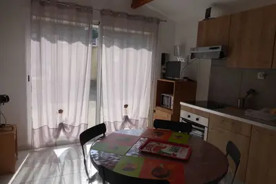 Image de Location maisonnette indépendante 2 personnes avec jardin privatif et piscine