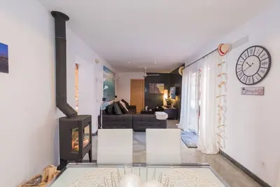 Image de Magnifique maison de vacances privée pour 6 personnes avec Wifi, climatisation, Tv et patio