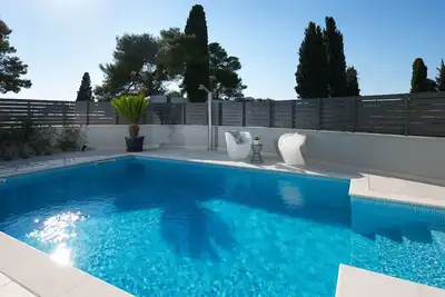 Image de Magnifique maison de vacances avec Wifi, climatisation, piscine privée, Tv, terrasse et parking