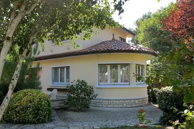 Image de Belle maison de vacances privée pour 5 personnes avec Wifi, Tv, terrasse, animaux admis et parking