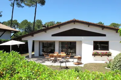 Image de Merveilleuse maison de vacances privée avec Wifi, Tv, terrasse, animaux admis et parking