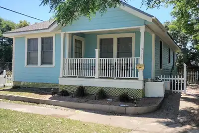 Image de Mississippi Blues & Beach Cottage - Emplacement parfait à Gulfport!