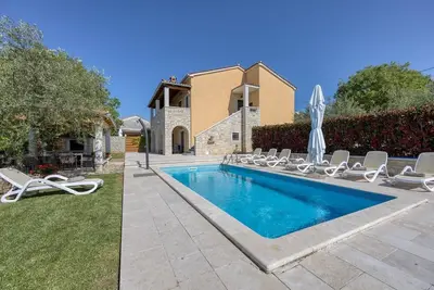Image de Villa Ladonja avec piscine privée et sauna