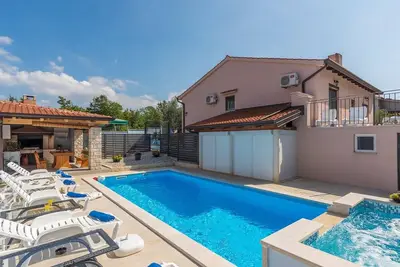 Image de Appartement 3 Chambres Leon avec Piscine et Jardin