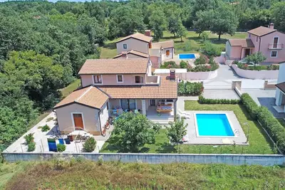 Image de Villa Paris Iii avec piscine privée