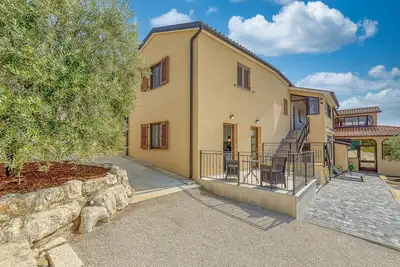 Image de Appartement Nilda Ii avec terrasse couverte