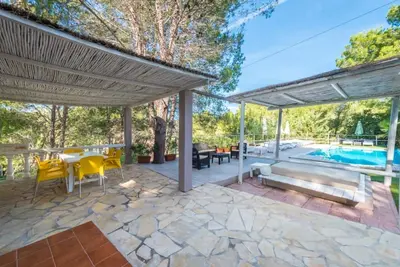 Image de Villa Montecristo. - Six Chambres Villa, Couchages 12