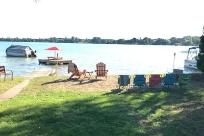 Image de Charmant Cottage Waterfront récemment rénové!