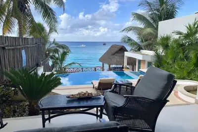 Image de Spectaculaire Accueil Oceanfront W / Pool Private. Villa Paradise.