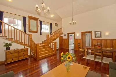 Image de The Orange Lodge - Petone - Wellington - Broadband