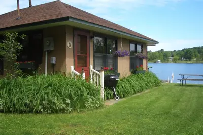 Image de Charmante cabane sur la chaîne des lacs