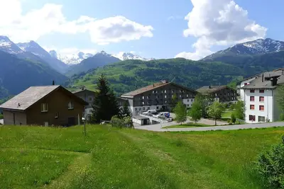 Confortable appartement pour 6 personnes avec piscine, Wifi, Tv, balcon, vue panoramique et parking