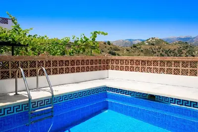 Image de Merveilleuse maison de vacances privée avec Wifi, piscine privée, Tv, terrasse et parking