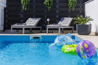 Image de Belle maison de vacances avec piscine privée, climatisation, Wifi, Tv, terrasse et vue panoramique