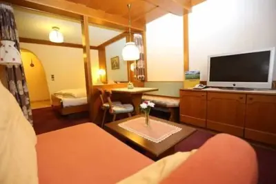 Image de Appartement type \"Hahnenkamm\" F - *** Landgasthof Schuster