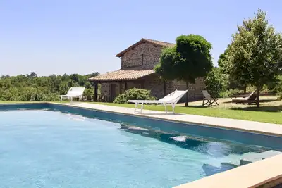 Image de Ferme avec piscine privée et jacuzzi, avec une vue splendide sur le lac de Bolsena