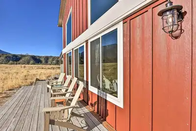 Image de Nathrop Getaway remodelé avec vue sur les sommets collégiaux