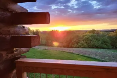 Image de Pleasant View Log Haus à 16 miles à l'ouest de Wisconsin Dells
