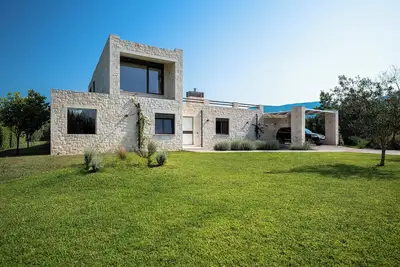 Image de White Villa 53 - Villa en pierre avec piscine privée