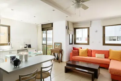 Image de Cosy Hideaway steps from Beach by FeelHome