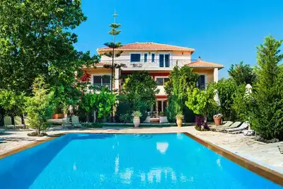Image de Appartements de luxe près de la plage et près de la ville Lefkas Blue Residence 4